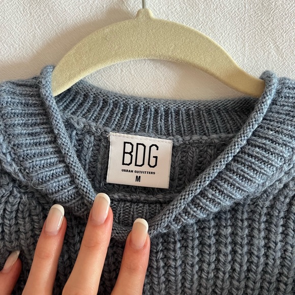 Blue BDG knitted sweater size medium - Picture 2 of 2